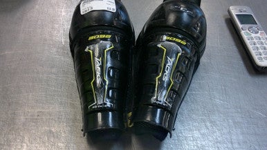 Used CCM TACKS Youth Shin Guards Black 8" 11339-S000195926