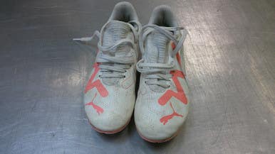 Used Puma Soccer Cleats White Junior 01 11339-S000195464