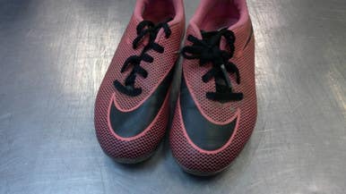 Used Nike Soccer Cleats Pink Youth 12.0 11339-S000195465