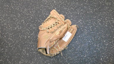 Used Louisville Slugger OMAHA LEGACY SERIES BB/SB Glove RH Throw Tan 11 1/2" 11339-S000195463