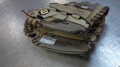 Used Wilson A440 BB/SB Glove RH Throw Brown 13" 11339-S000195263