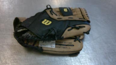 Used Wilson A360 BB/SB Glove RH Throw Brown 13" 11339-S000195262