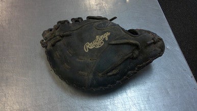 Used Rawlings PREMIUM SERIES BB/SB First Base RH Throw Black 12 1/2" 11339-S000195024