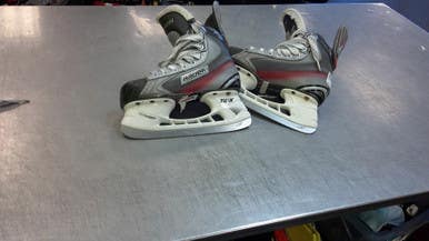 Used Bauer X 5.0 Junior Hockey Skate Junior 02 11339-S000194761
