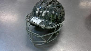 Used Under Armour W MASK Batting Helmet w/Mask Grey MD 11339-S000194696