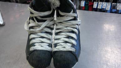 Used CCM 252 TACKS Junior Hockey Skate Junior 02 11339-S000194607
