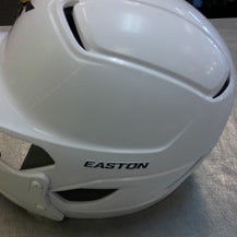 Used Easton HELMET Batting Helmet No Mask White MD 11339-S000194597