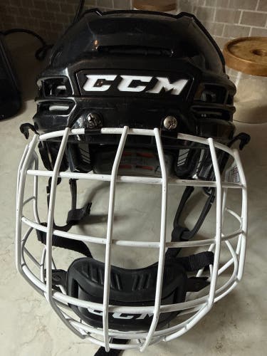Small CCM Tacks 910 Helmet (Used)