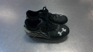 Used Under Armour Soccer Cleats Black Youth 12.0 11339-S000194052