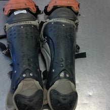 Used Louisville Slugger 12-15 Catchers Leg Guards Black Intermed 11339-S000193996