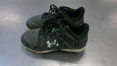 Used Under Armour LEADOFF BB/SB Cleats Black Youth 12.0 11339-S000193817