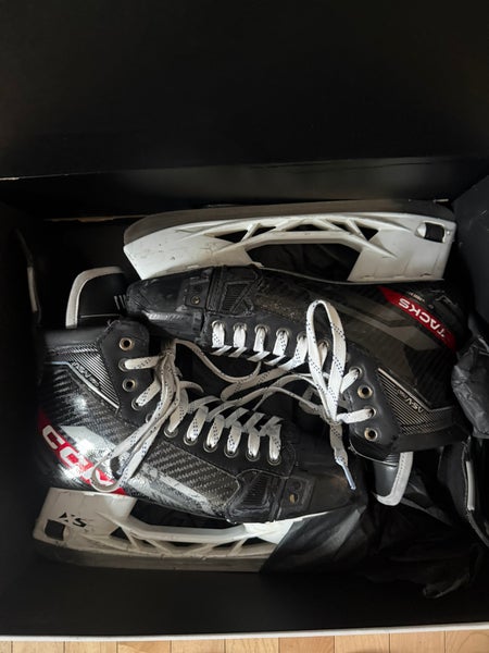 2022 CCM AS-V Pro Hockey Skates Regular Width Pro Stock 11 (Used)