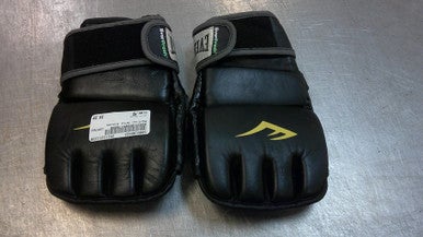 Used Martial Arts Gloves Black MD 11339-S000196423