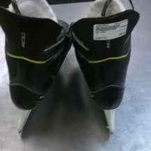 Used CCM 1052 Senior Hockey Skate Senior 12 11339-S000196424