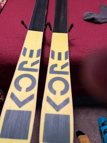 Men's 2023 All Mountain 177 cm HEAD Kore Skis With Bindings Max Din 14 (Used)