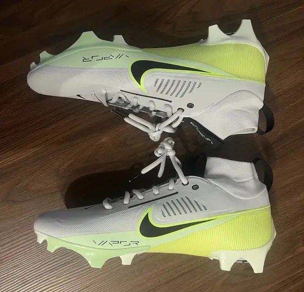 Nike Vapor Edge Pro 360 2 Football Cleats Platinum Green  display picture 3