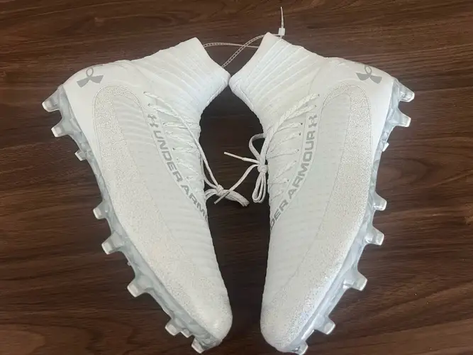 UA Highlight 2 MC Football Cleats White/ Silver Mens Size 8.5 3027303-100 NEW