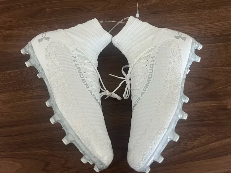 UA Highlight 2 MC Football Cleats White/ Silver Mens Size 9 3027303-100 NEW