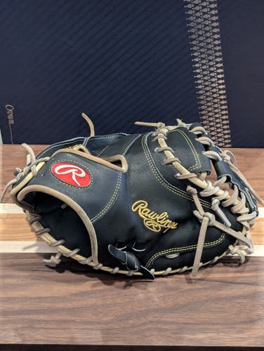Catcher's RH Rawlings Heart of the Hide Baseball Glove 34" (Used)