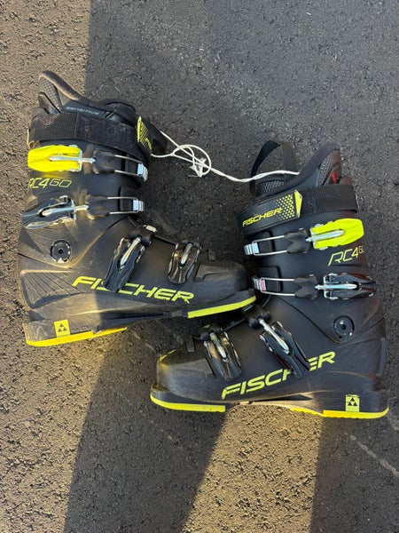 Kid's Fischer RC4 60 JR Ski Boots | Mondo 23.5, 273mm (Used)