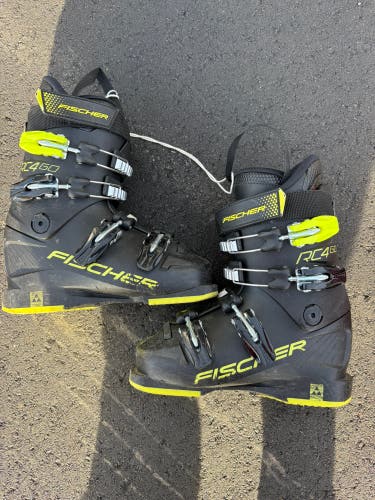 Kid's Fischer RC4 60 JR Ski Boots | Mondo 22.5, 263mm (Used)