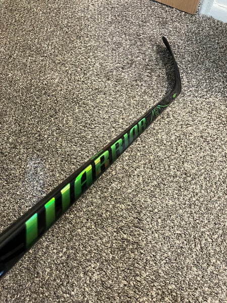 Youth Warrior Alpha Deluxe Hockey Stick Right Handed W28 | 20 Flex (New)