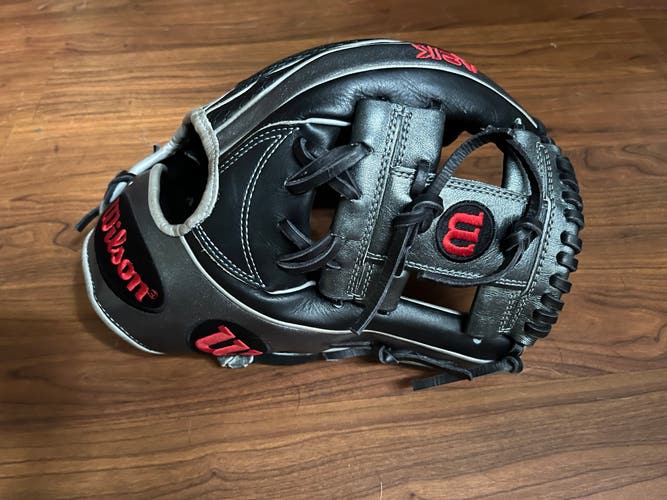Wilson A2K RH Infield Baseball Glove 11.75" (Used)
