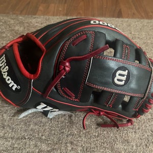 Wilson A2000 RH Infield Baseball Glove 11.5" (Used)