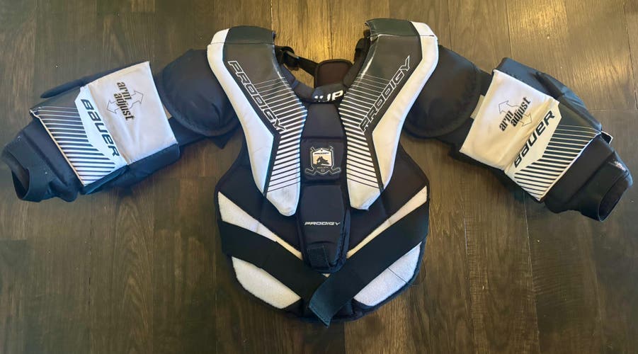 Small Bauer Prodigy Goalie Chest Protector (Used)