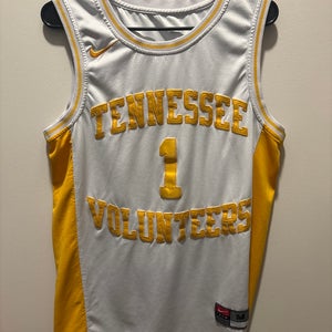 Tennessee Medium Men's Nike basketball Jersey (Used)
