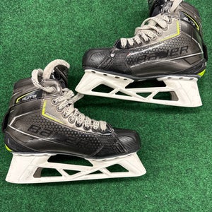 Senior Bauer Elite Hockey Goalie Skates (Fit 2) Size 7 (Used)