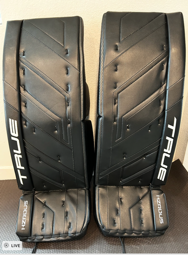 True Hzrdus 7x4 34+2 Goalie Leg Pads (New)