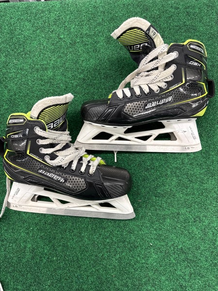 Intermediate Bauer GSX Hockey Goalie Skates (Regular) Size 6.5 (Used)