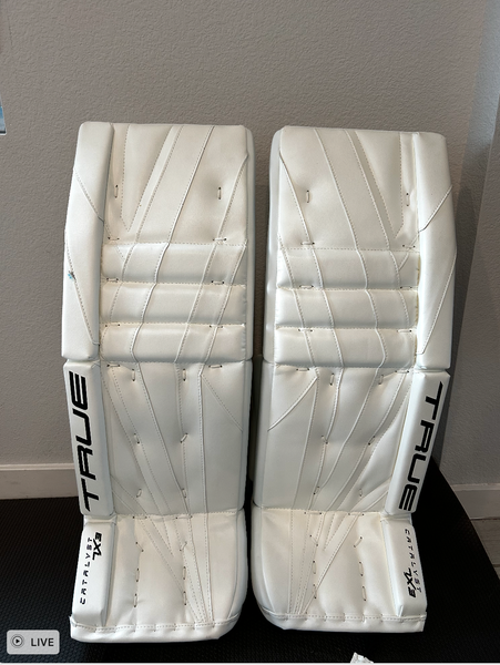 True Catalyst 7X3 Goalie Leg Pads (New) 33+2
