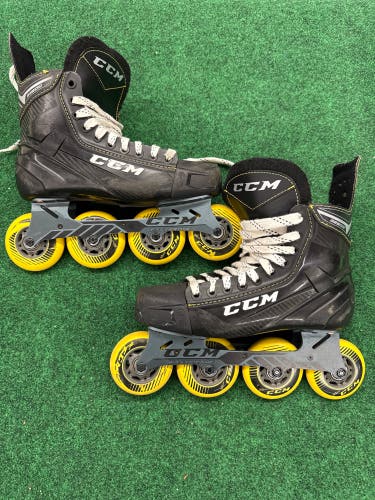 Senior CCM Super Tacks 9350 Inline Skates (Regular) Size 7 (Used)