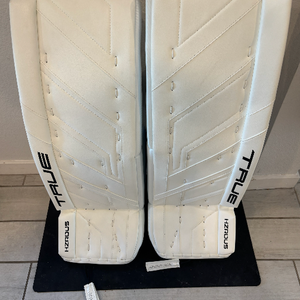 True HZRDUS 7X4 Goalie Leg Pads 33+2 (New)
