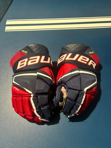 Bauer Vapor Hyperlite Gloves 14" Pro Stock (Used)