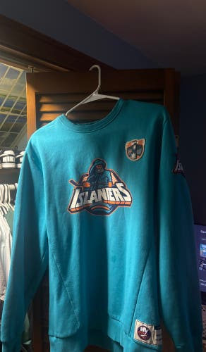 Blue Medium Men's Shirt (Used)