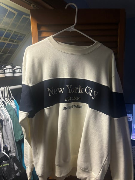 White Large Men's New Balance Shirt (Used)