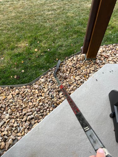 Red Bauer Supreme 2S Pro R P28 70 Flex  (Used)