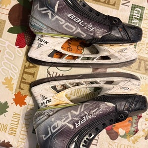 2021 Bauer Vapor Hyperlite Hockey Skates Regular Width 7.5 (Used)