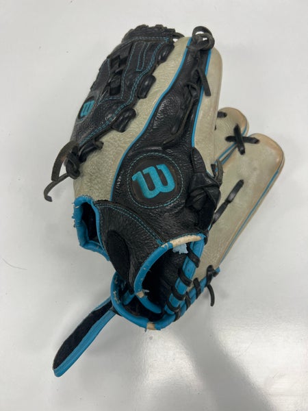 Wilson Aura RH Infield Baseball Glove 12.5" (Used)