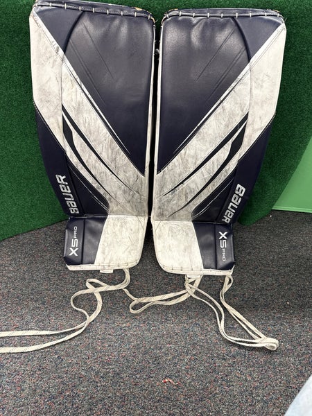 White & Navy Bauer Vapor X5 Pro Goalie Leg Pads (Used) | Senior XS (32+)