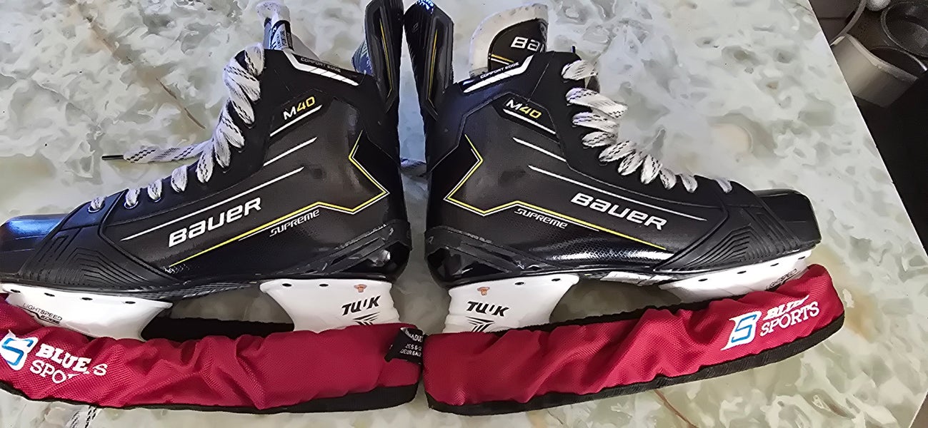 Bauer M40 - Senior Size 11 Fit 2 - Used like new
