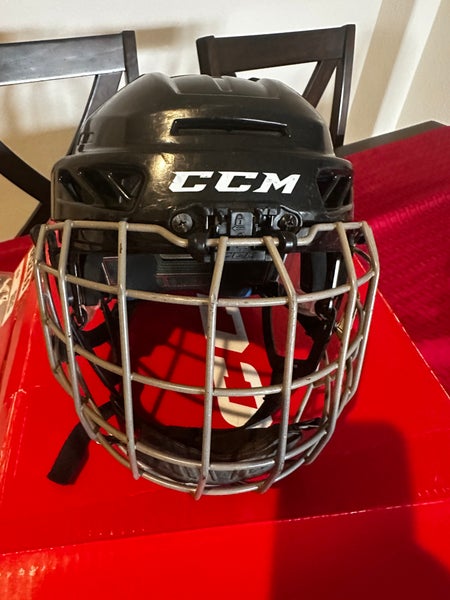 CCM FL3DS Helmet with cage Junior