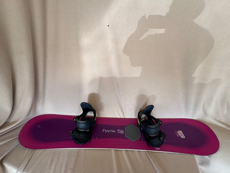 Unisex Burton Twin 58 Snowboard 155CM All Mountain With Bindings True Twin (Used)