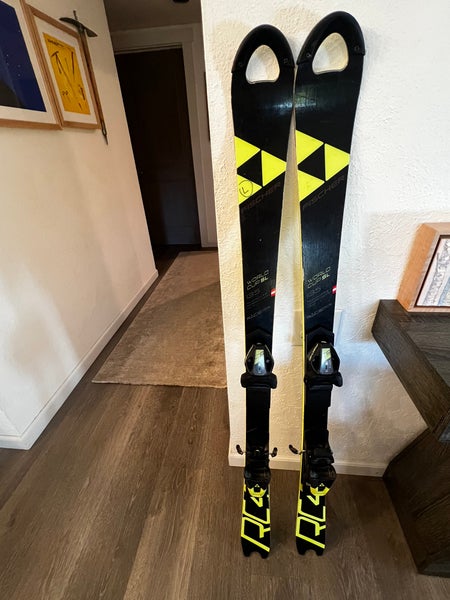 Fischer RC4 World Cup SL 135 cm Racing Skis With Bindings (Used)