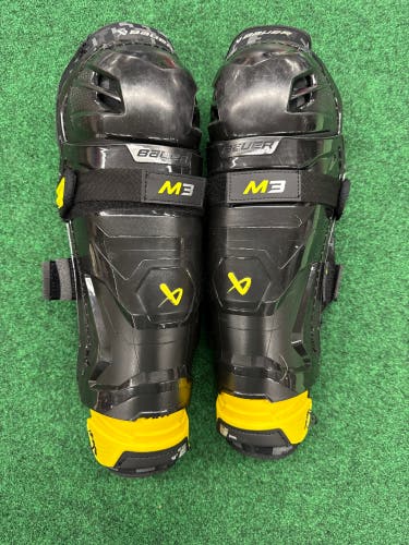 Junior Bauer Supreme M3 Shin Pads 12" (Used)