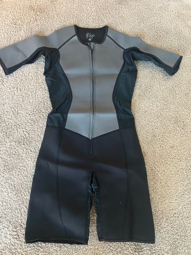 Kutting Weight Sauna Suit (medium)