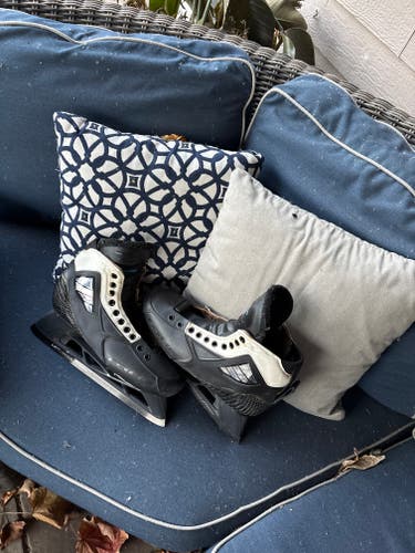 True Custom Pro Hockey Goalie Skates Wide Width Pro Stock 11 (Used)